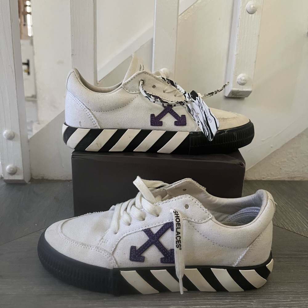 Off-White Vulcanized Low Sneakers -size 36 women’s